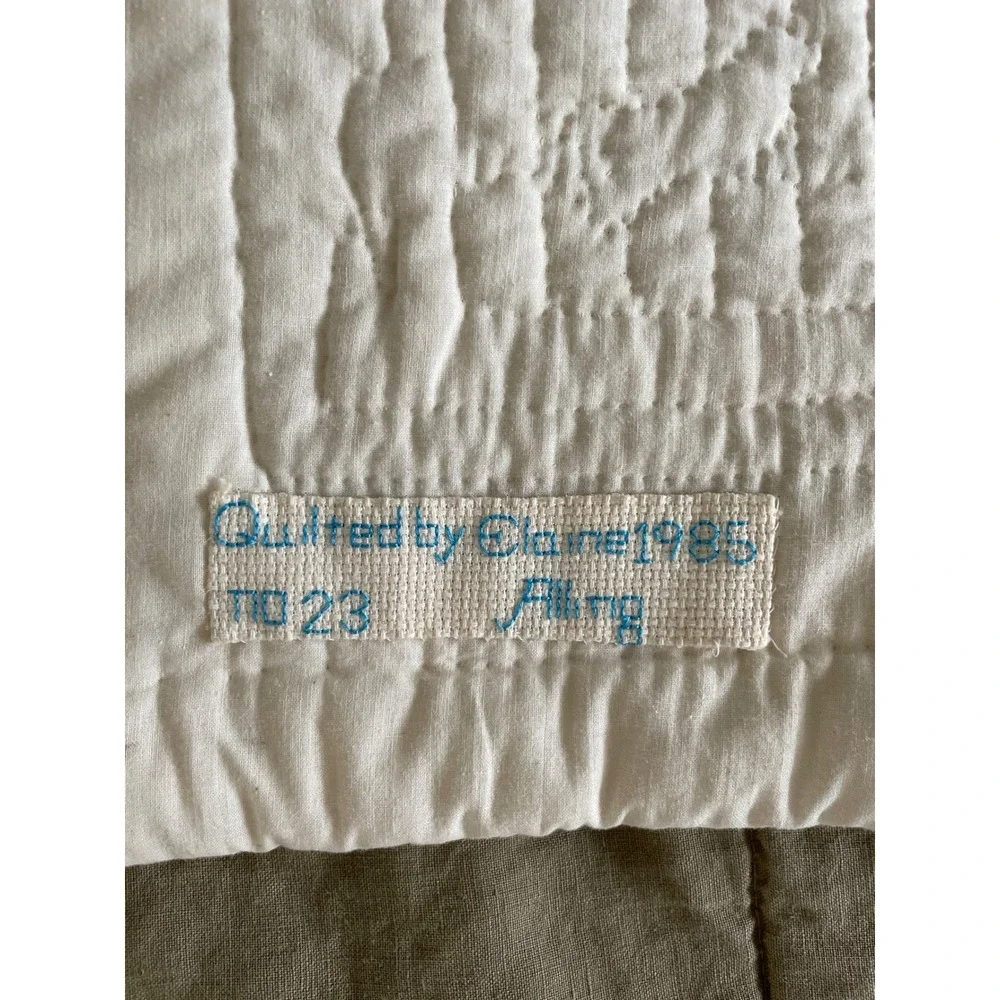 Vintage 1985 Handmade Sampler Album Quilt Applique Hand Quilted Rare 40x40